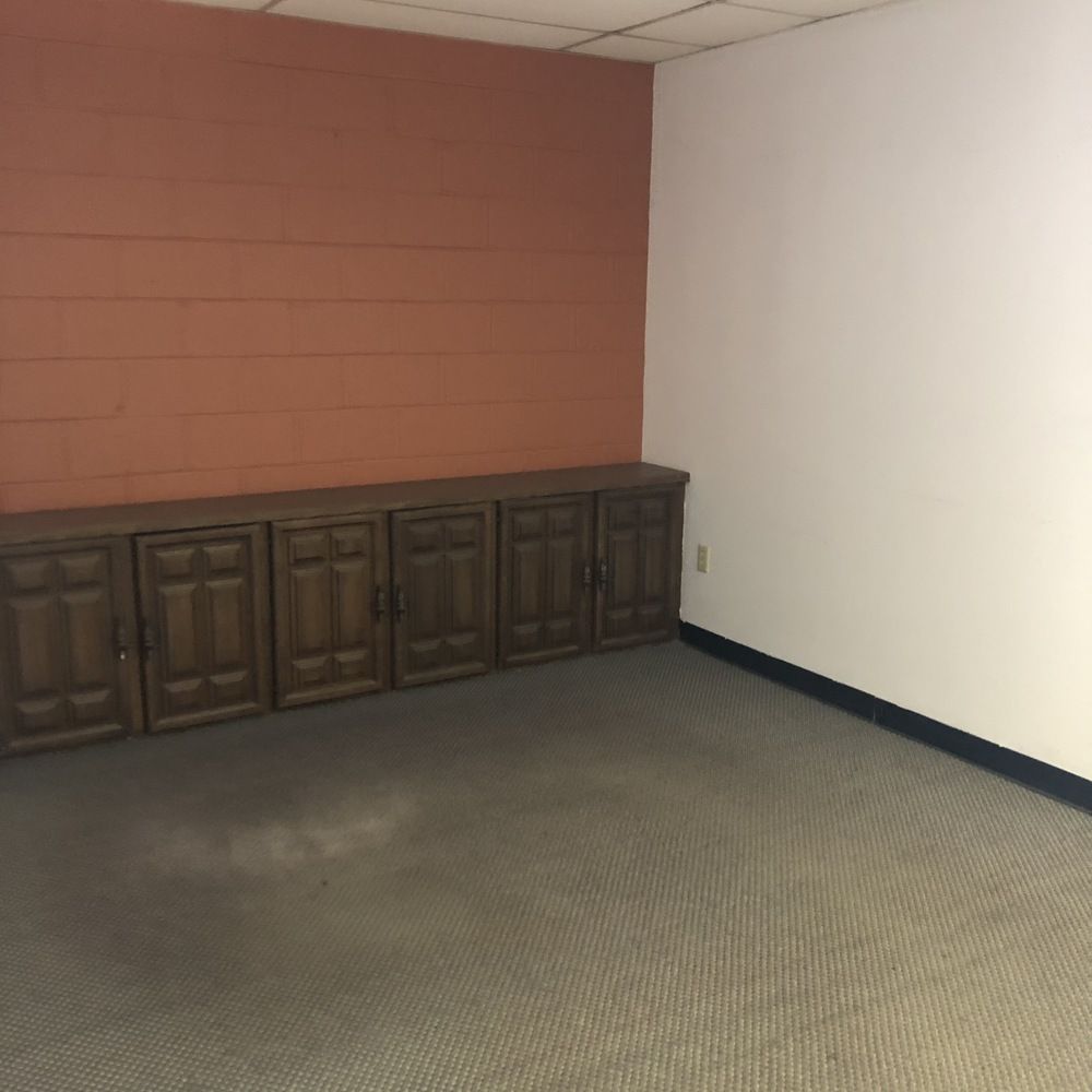 Downtown Commercial Office Opportunity: 1555 E 2nd St N, Wichita, KS 67214